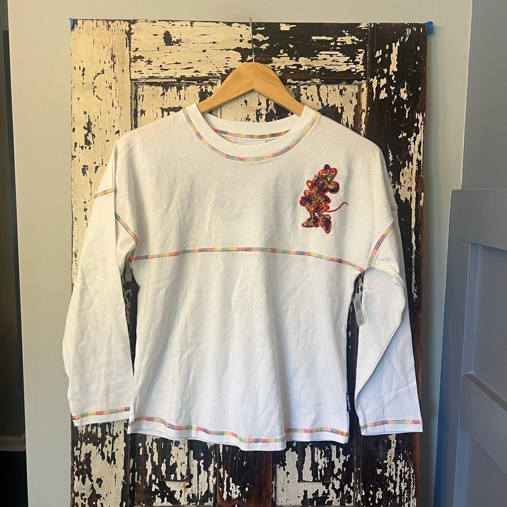 Disney Parks x GAP Minnie Mouse White Long Sleeve Shirt with embroidered Patch L